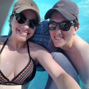 Meet your Posher, Hayley